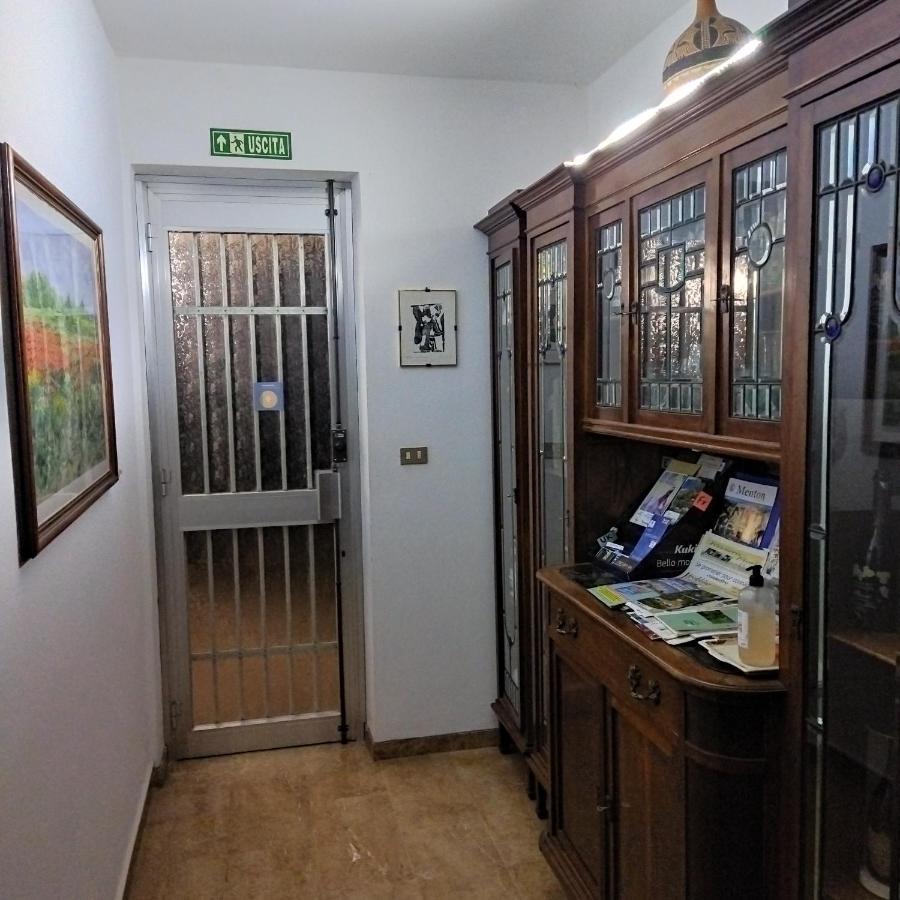 Bed and Breakfast Le Gardenie Da Fil Bordighera Exterior foto